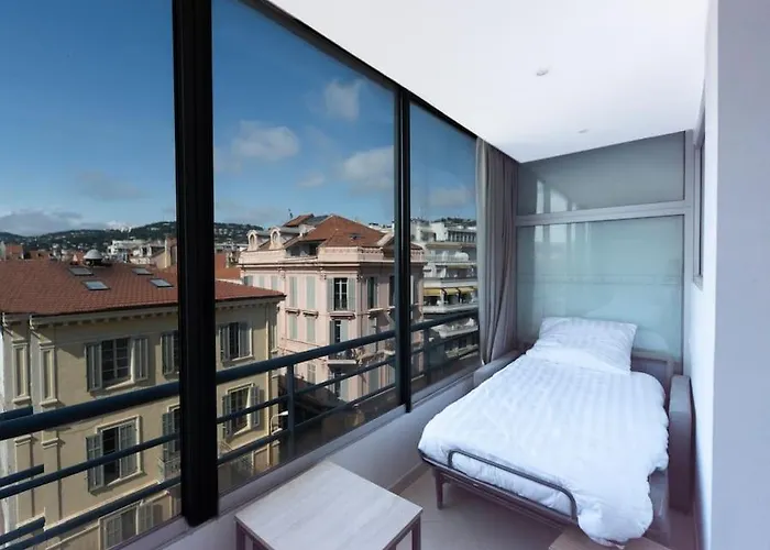 Daire Le Grand -centre Croisette Cannes